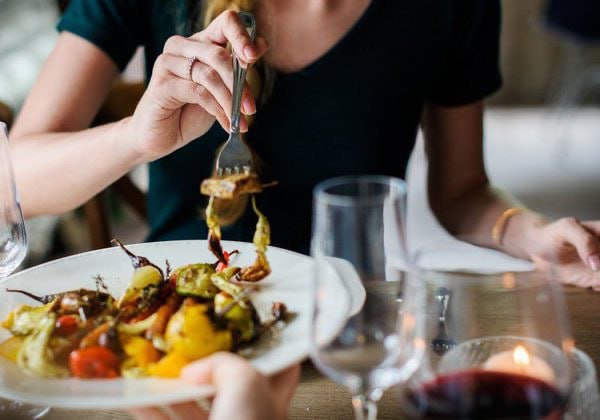 Stvari koje ne biste trebali raditi odmah nakon obroka